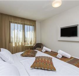 5 bedroom beachfront villa with heated pool near Omis, sleeps 9